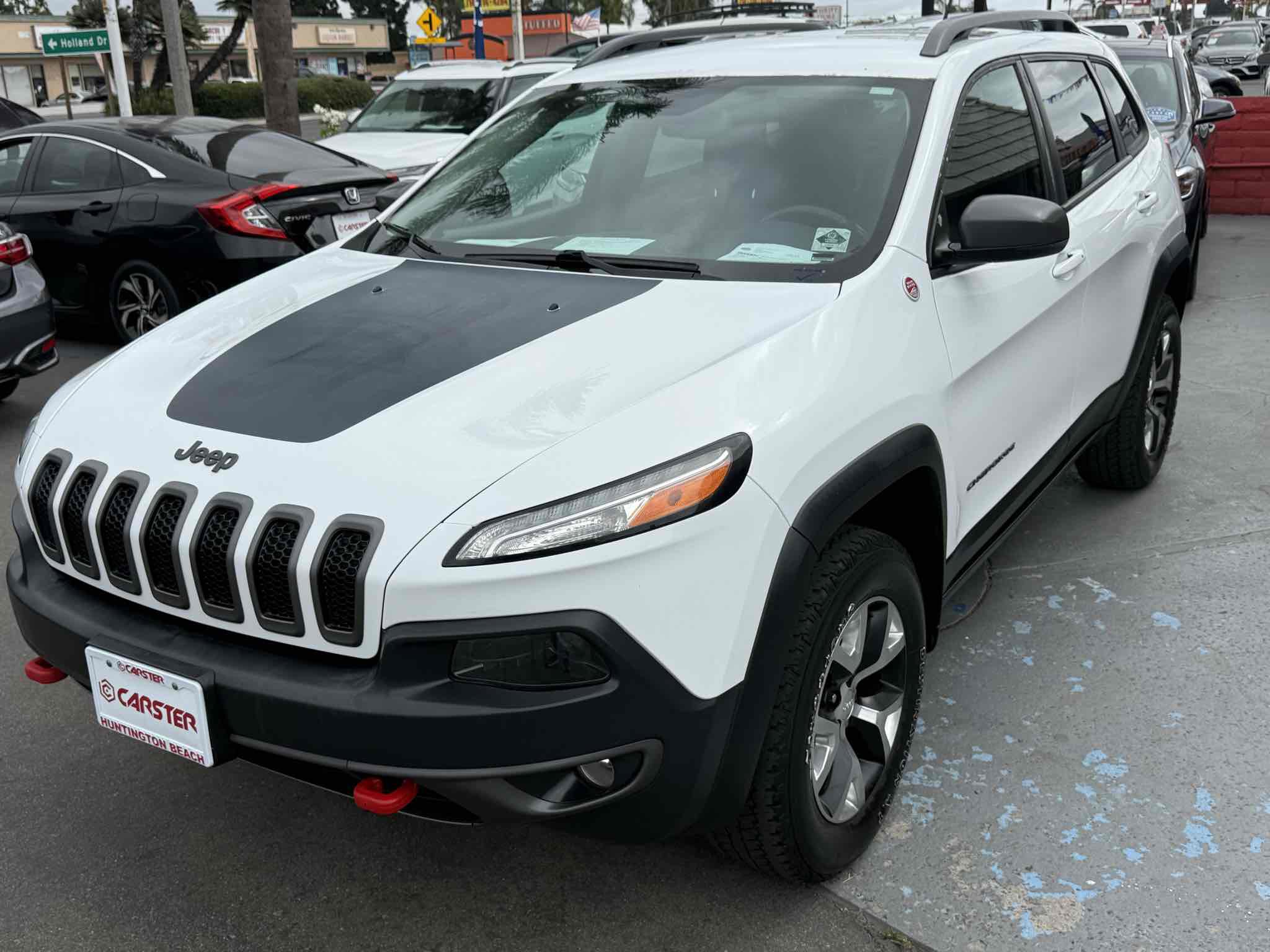 Used 2018 Jeep Cherokee Trailhawk image 7