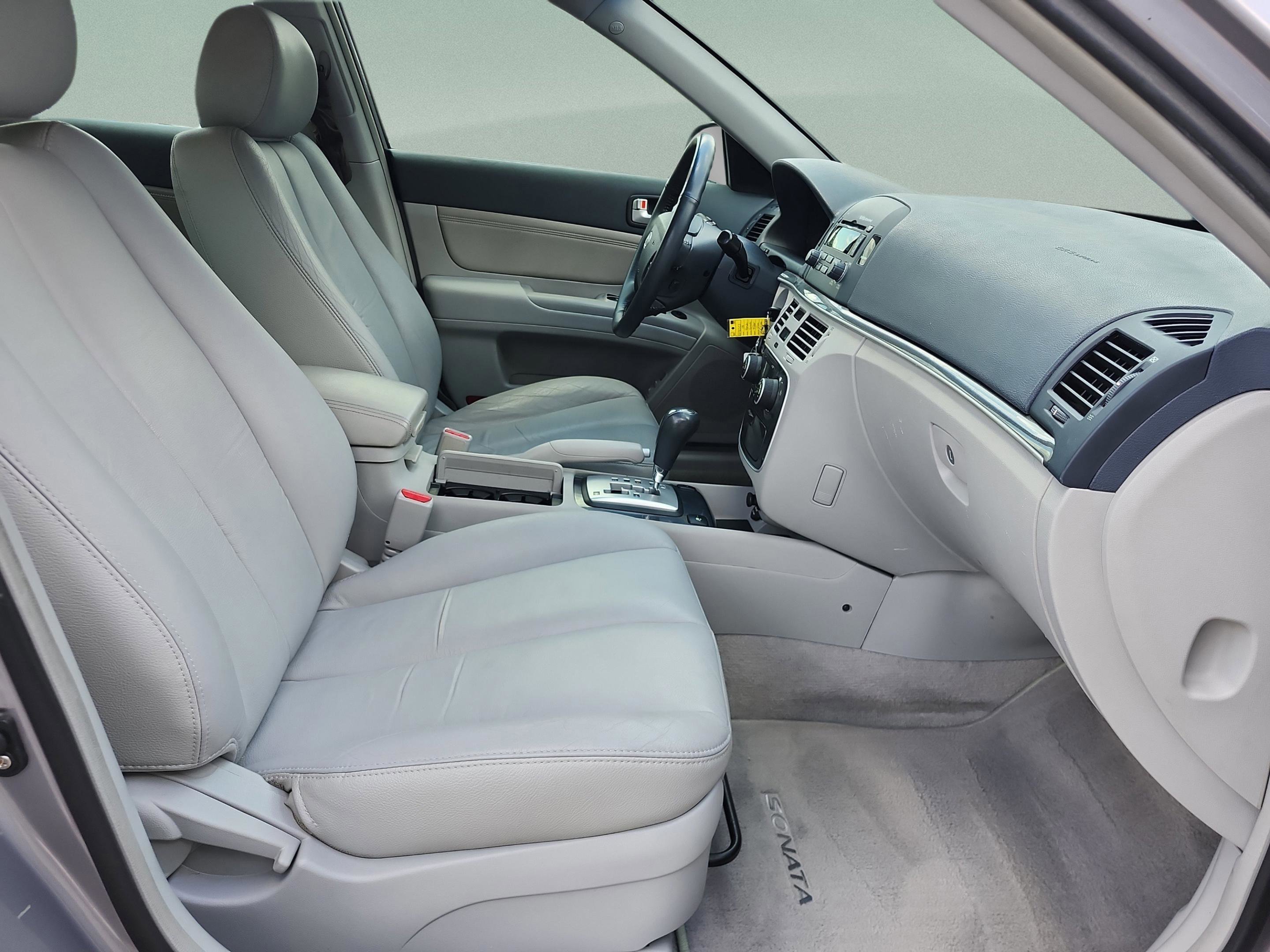 Used 2008 Hyundai Sonata SE FWD image 19