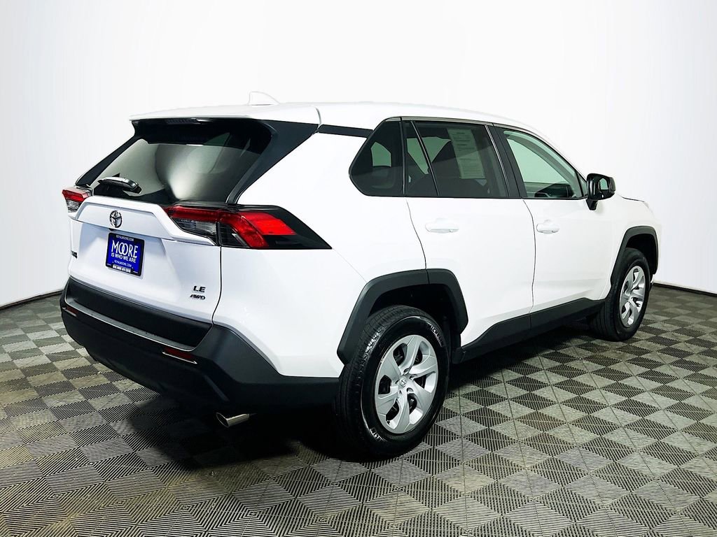 Certified 2025 Toyota RAV4 LE AWD/4WD image 8