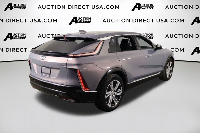 Used 2024 Cadillac Lyriq Tech AWD/4WD image 43