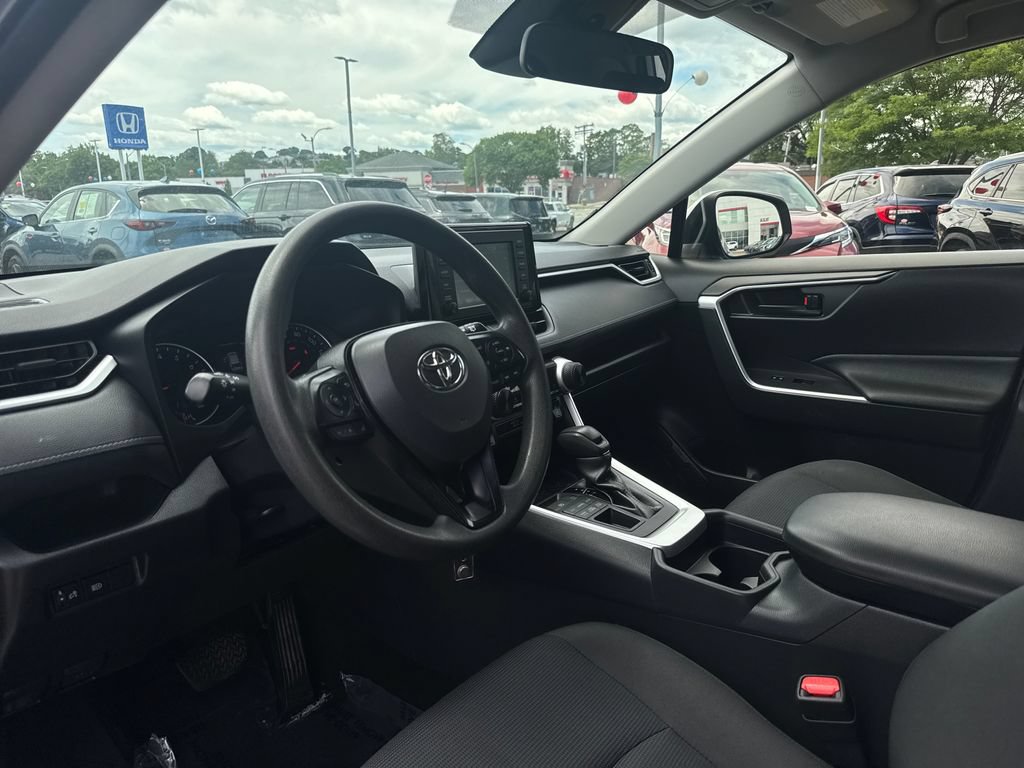 Used 2019 Toyota RAV4 LE w/ All Weather Liner Package AWD/4WD image 14