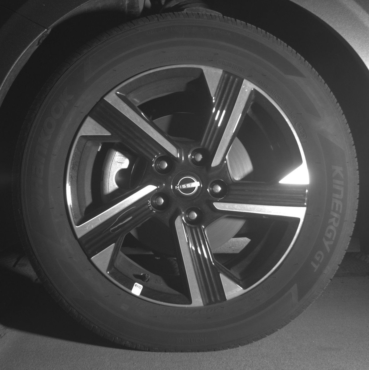 Used 2025 Nissan Sentra SV image 12