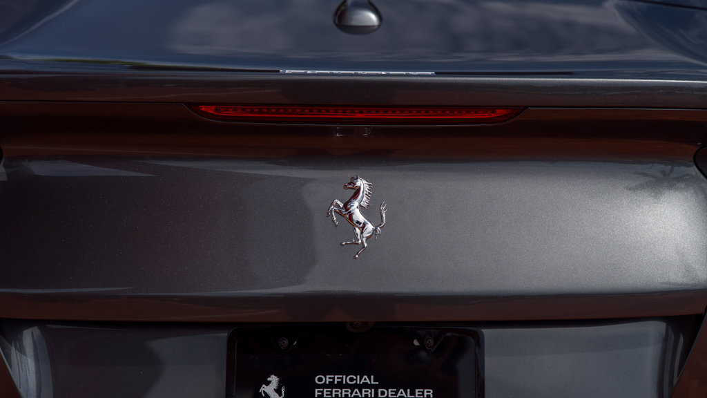 Used 2021 Ferrari 812 GTS RWD image 33