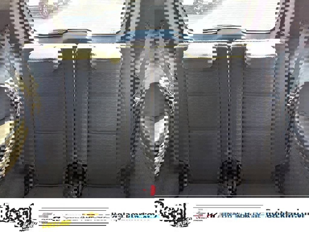 Used 2019 Dodge Durango SXT w/ 3rd Row Seating Group image 14