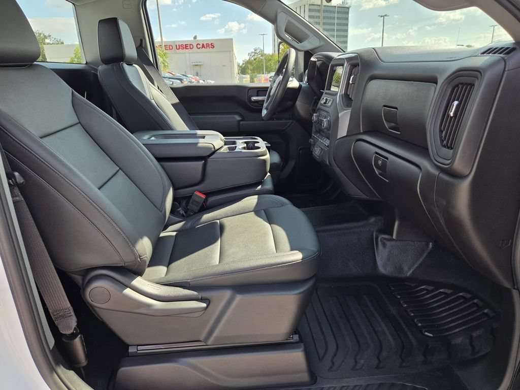 Used 2025 Chevrolet Silverado 2500 W/T RWD image 13