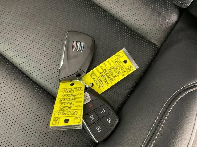 Used 2025 Buick Enclave Avenir w/ Super Cruise Package AWD/4WD image 51