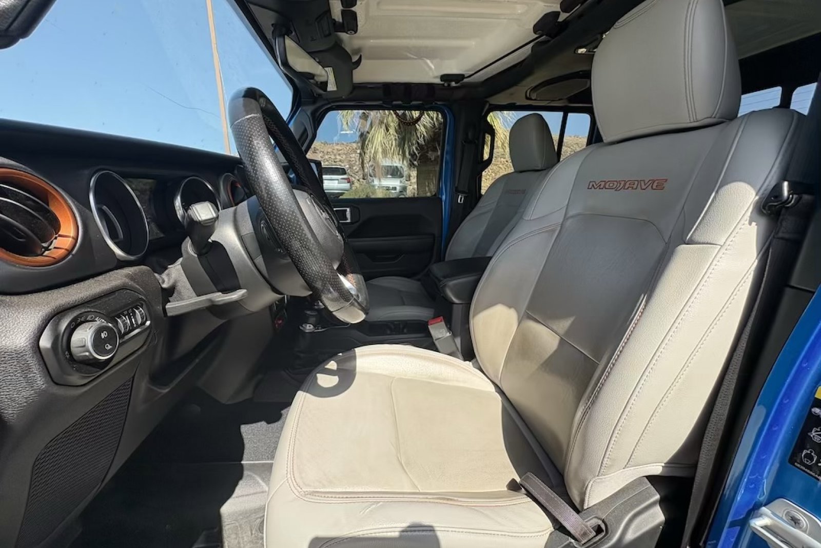 Used 2020 Jeep Gladiator Mojave AWD/4WD image 9