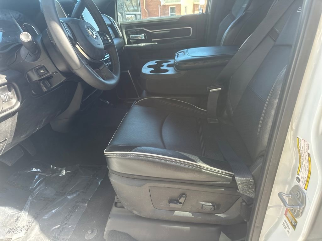 Used 2026 RAM 2500 Laramie AWD/4WD image 11