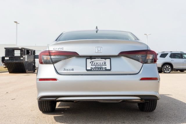Used 2024 Honda Civic LX image 6