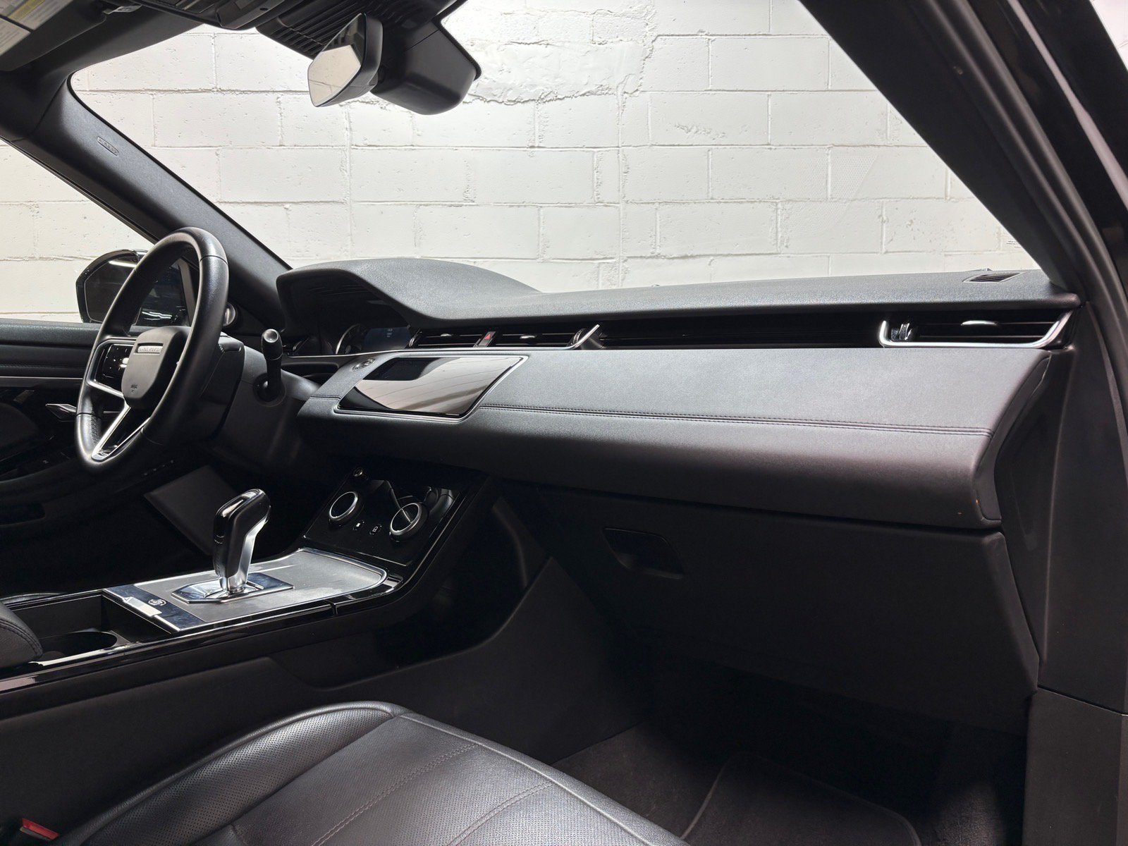 Used 2023 Land Rover Range Rover Evoque SE AWD/4WD image 30