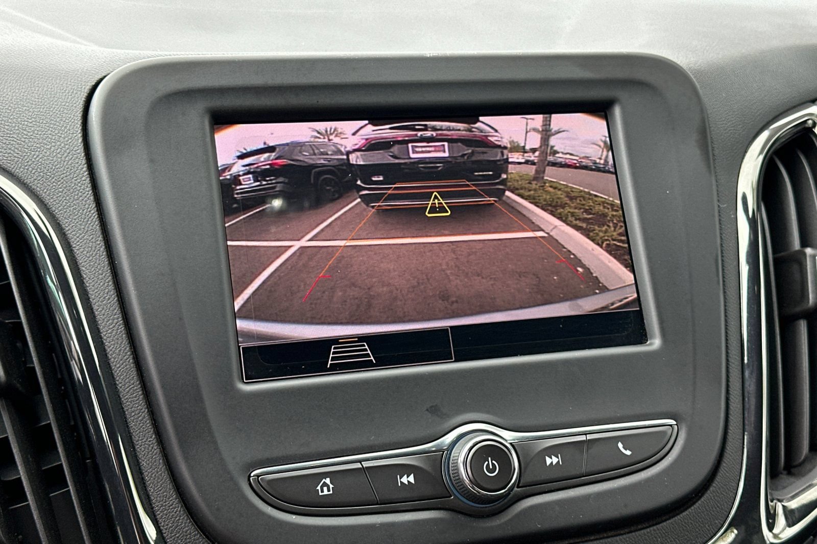 Used 2023 Chevrolet Equinox RS FWD image 26