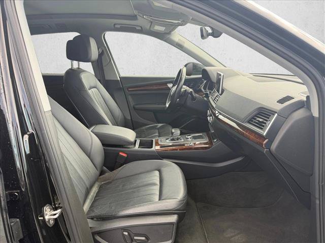 Used 2018 Audi Q5 2.0T Premium Plus w/ Premium Plus Package AWD/4WD image 16