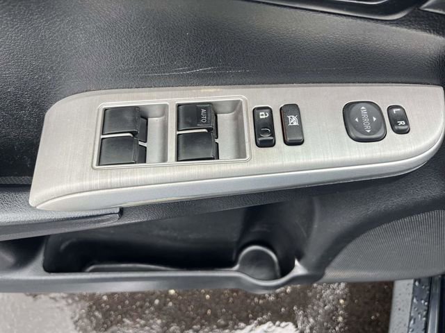 Used 2013 Toyota Camry SE FWD image 11