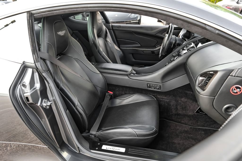 Used 2016 Aston Martin Vanquish Coupe RWD image 36