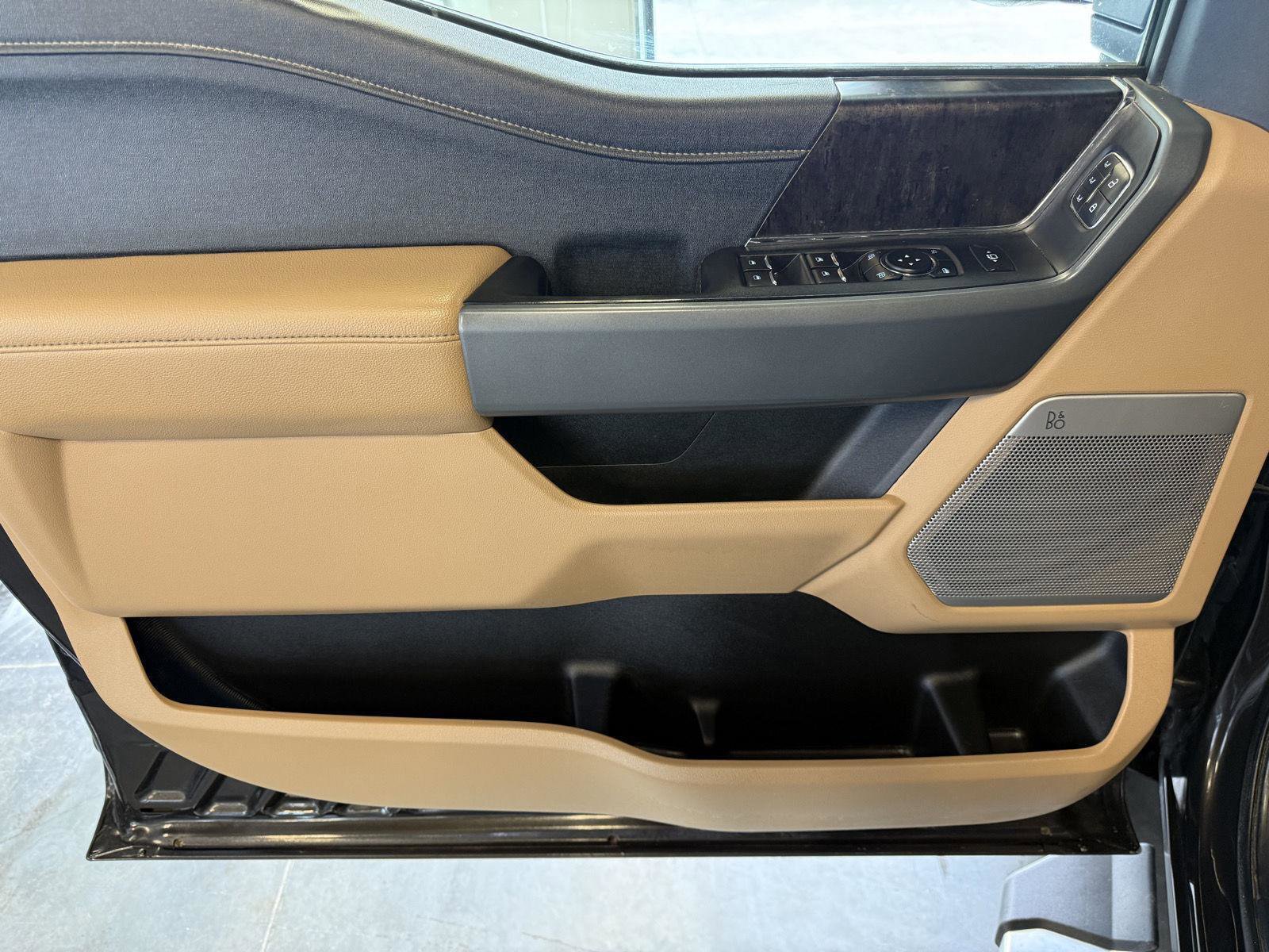 Used 2024 Ford F250 Lariat w/ Chrome Package image 21