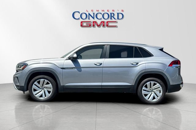 Used 2020 Volkswagen Atlas Cross Sport SE w/ Panoramic Sunroof Package FWD image 7