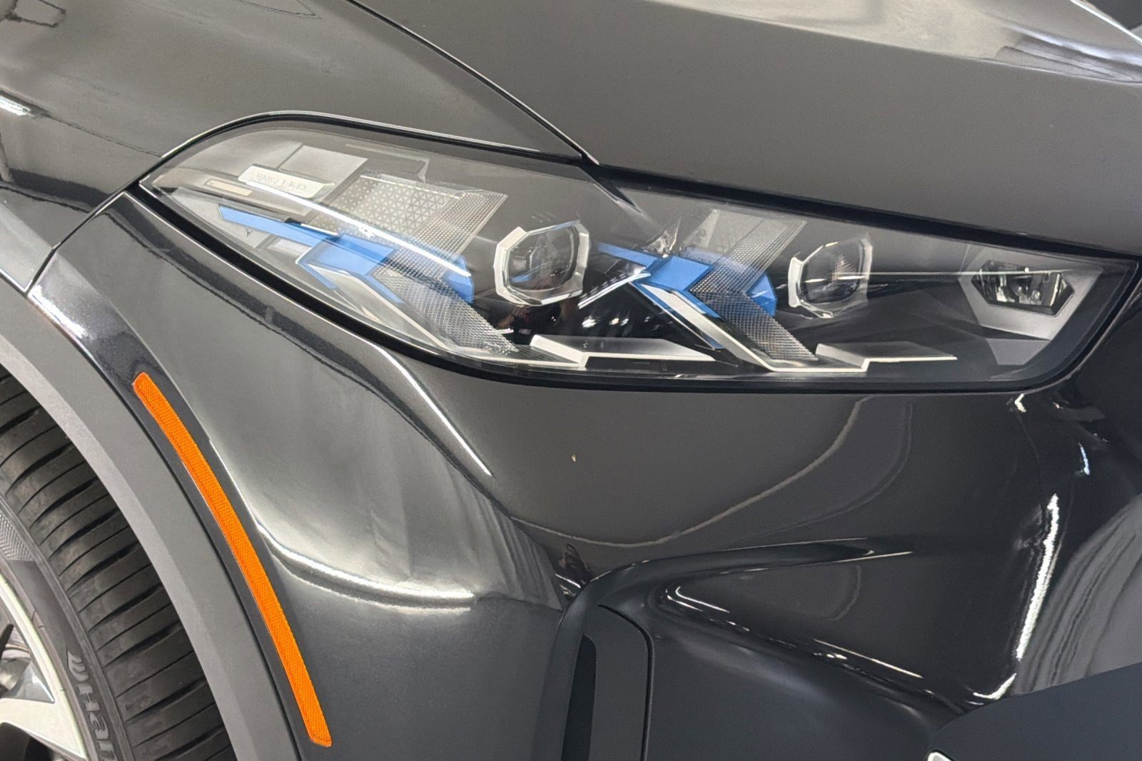 New 2026 BMW X5 xDrive50e w/ Parking Assistance Package AWD/4WD image 11