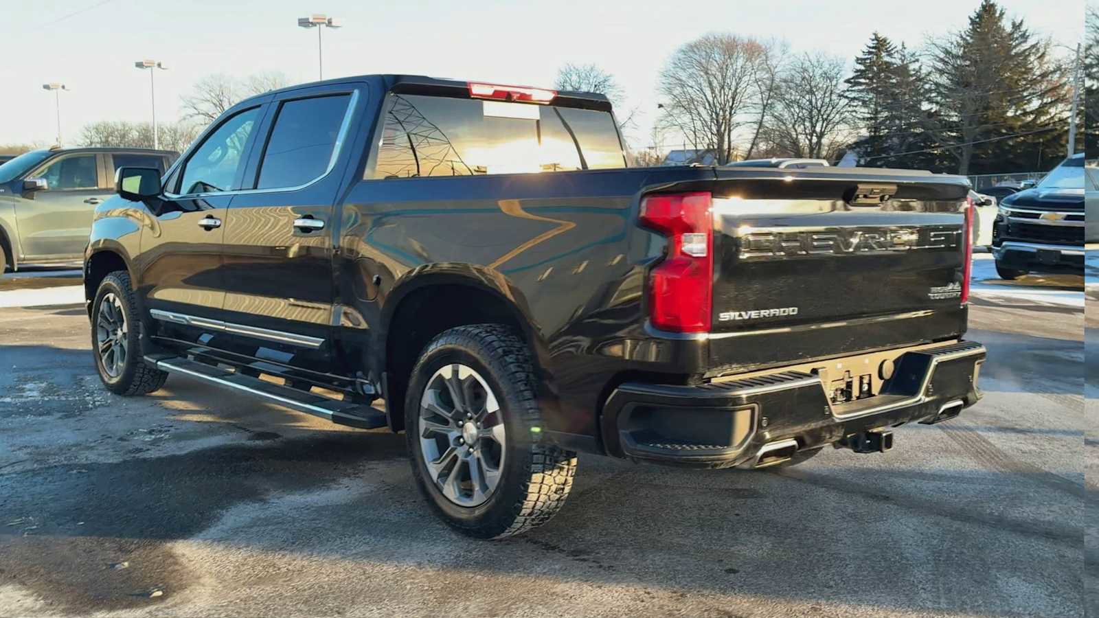 Certified 2023 Chevrolet Silverado 1500 High Country w/ Z71 Off-Road Package image 4