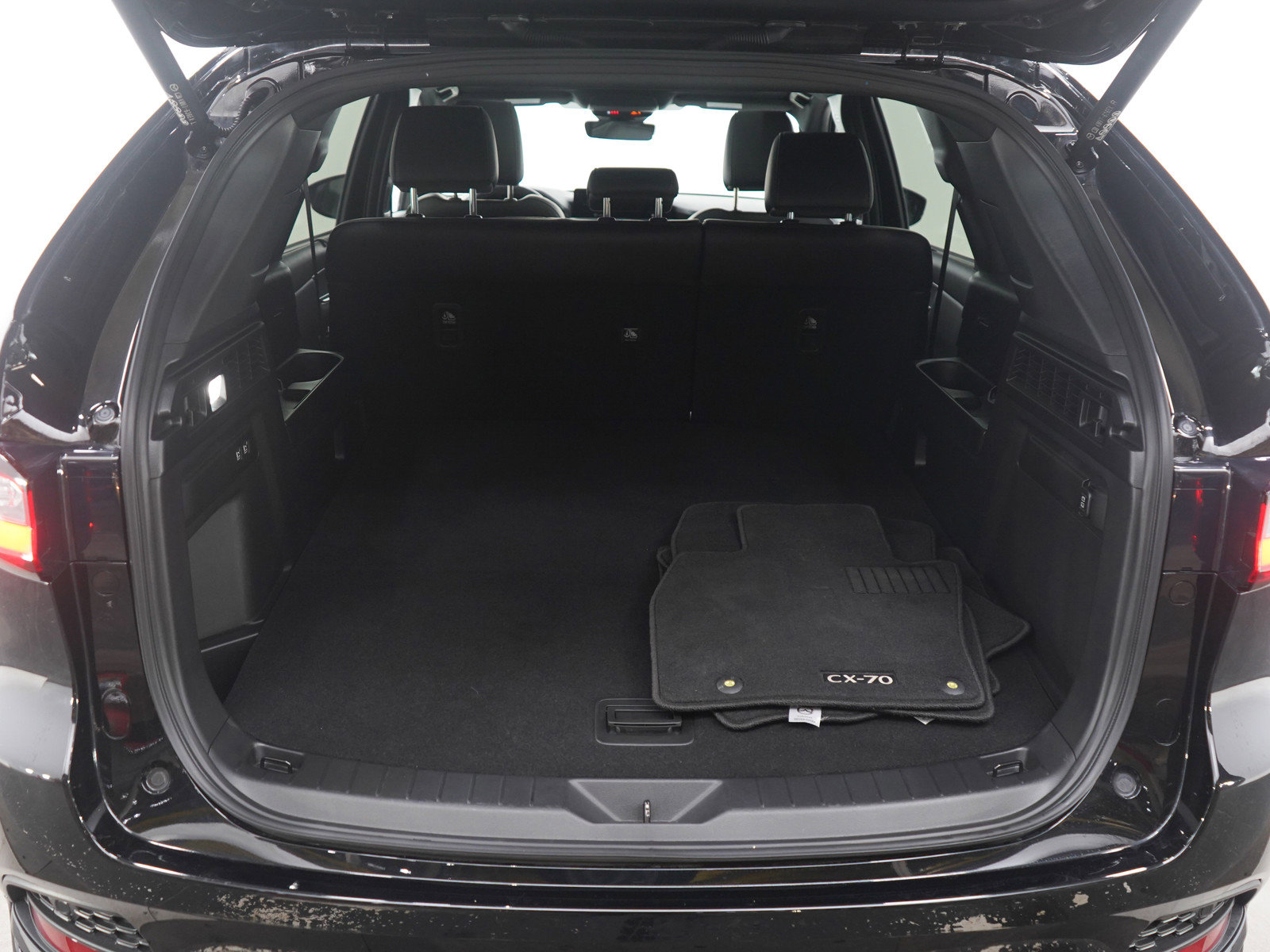 Certified 2025 MAZDA CX-70 3.3 Turbo S w/ Premium Package image 18