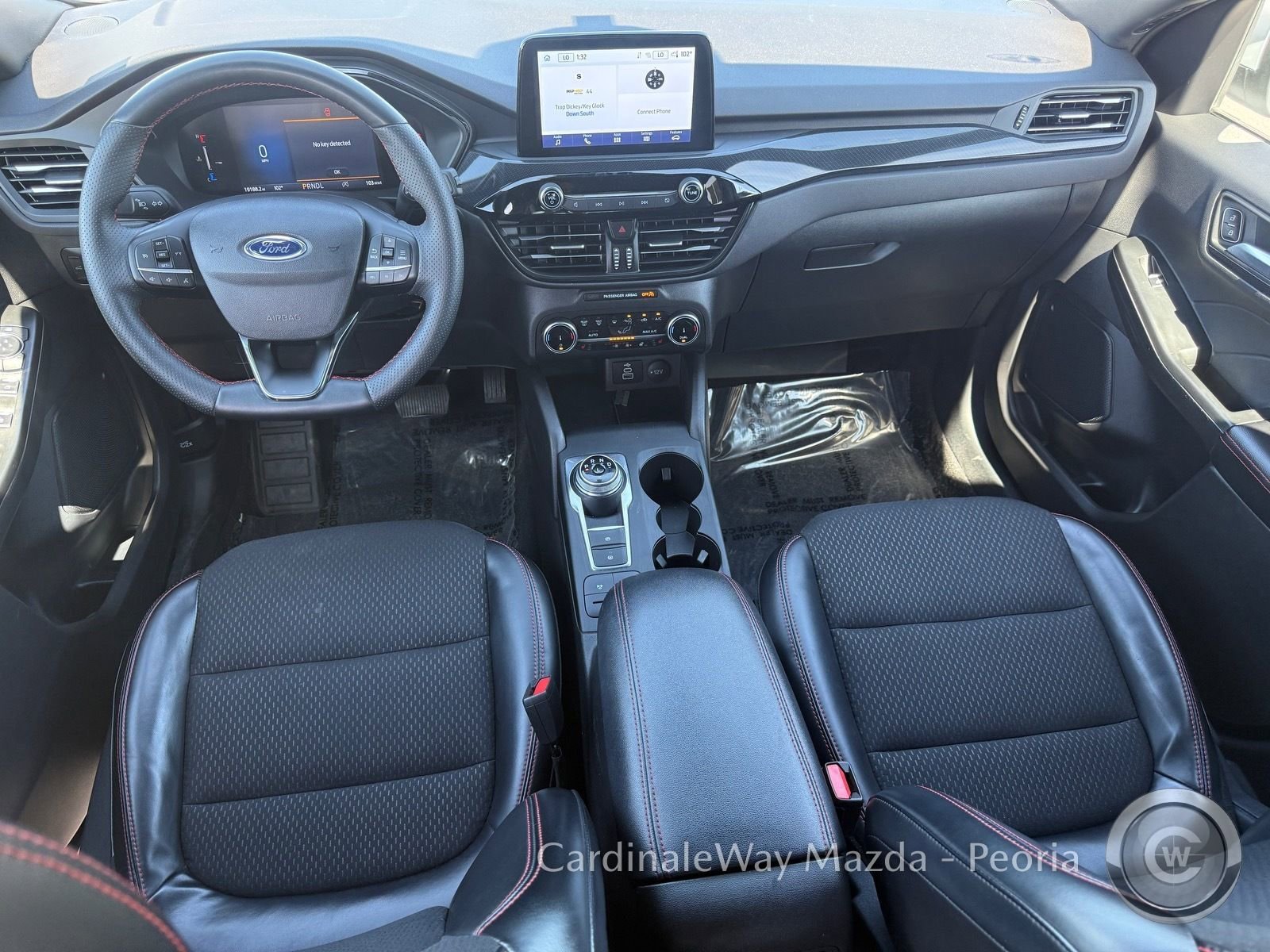 Used 2025 Ford Escape ST-Line Select AWD/4WD image 29