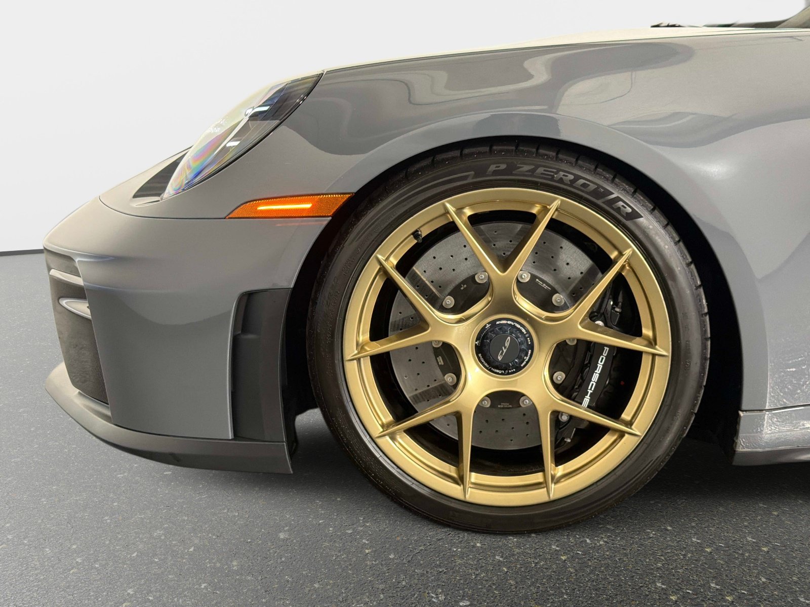 Used 2026 Porsche 911 GT3 w/ Weissach Package RWD image 13
