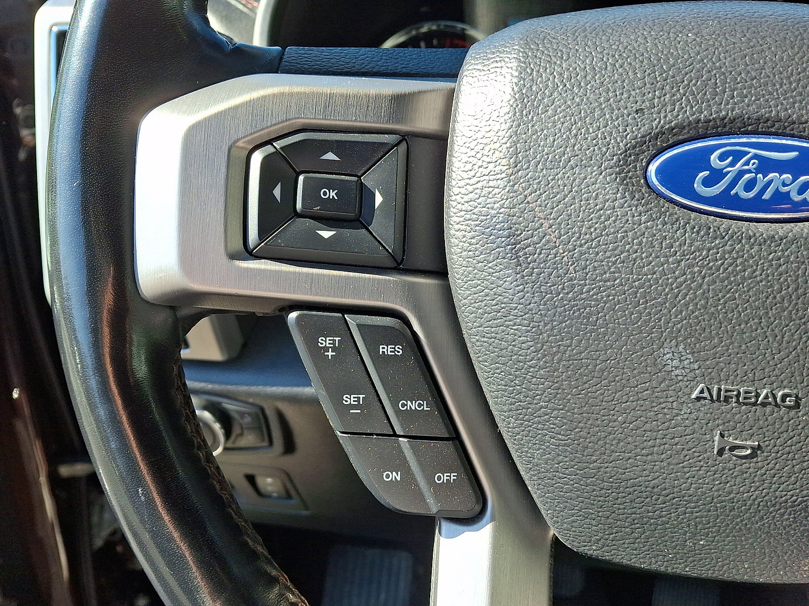 Used 2019 Ford F150 Platinum AWD/4WD image 22