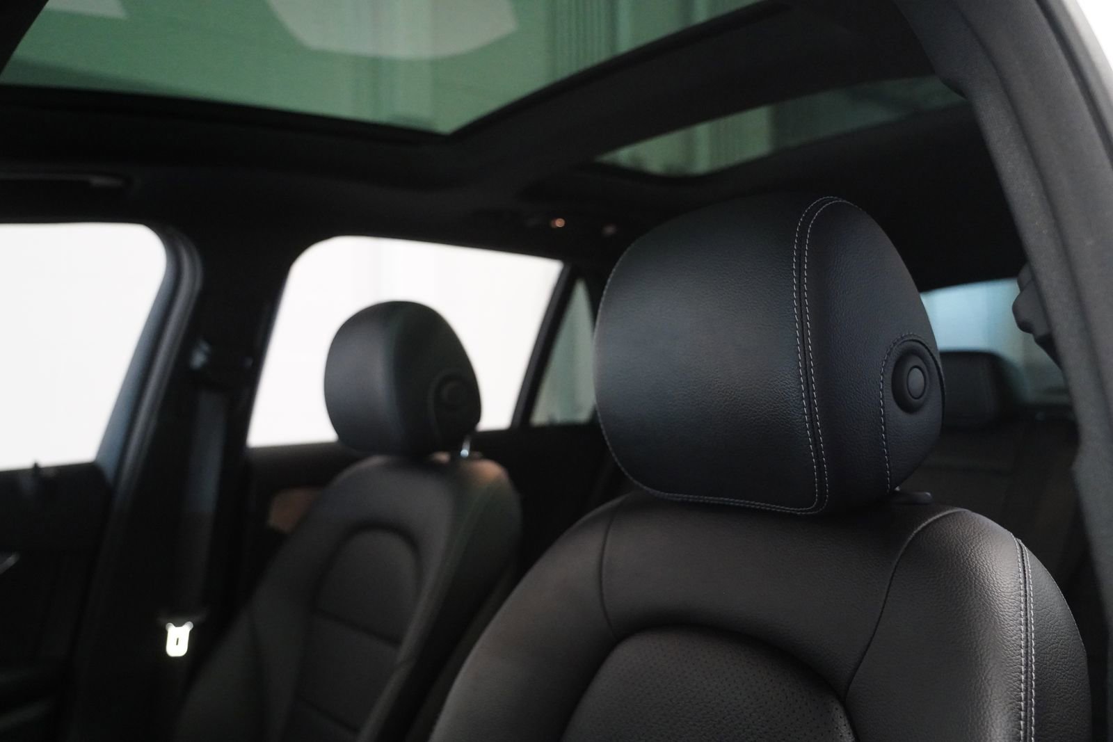 Certified 2021 Mercedes-Benz GLC 300 4MATIC image 12