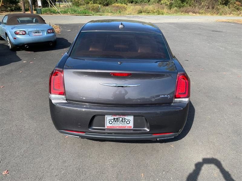 Used 2018 Chrysler 300 S image 16