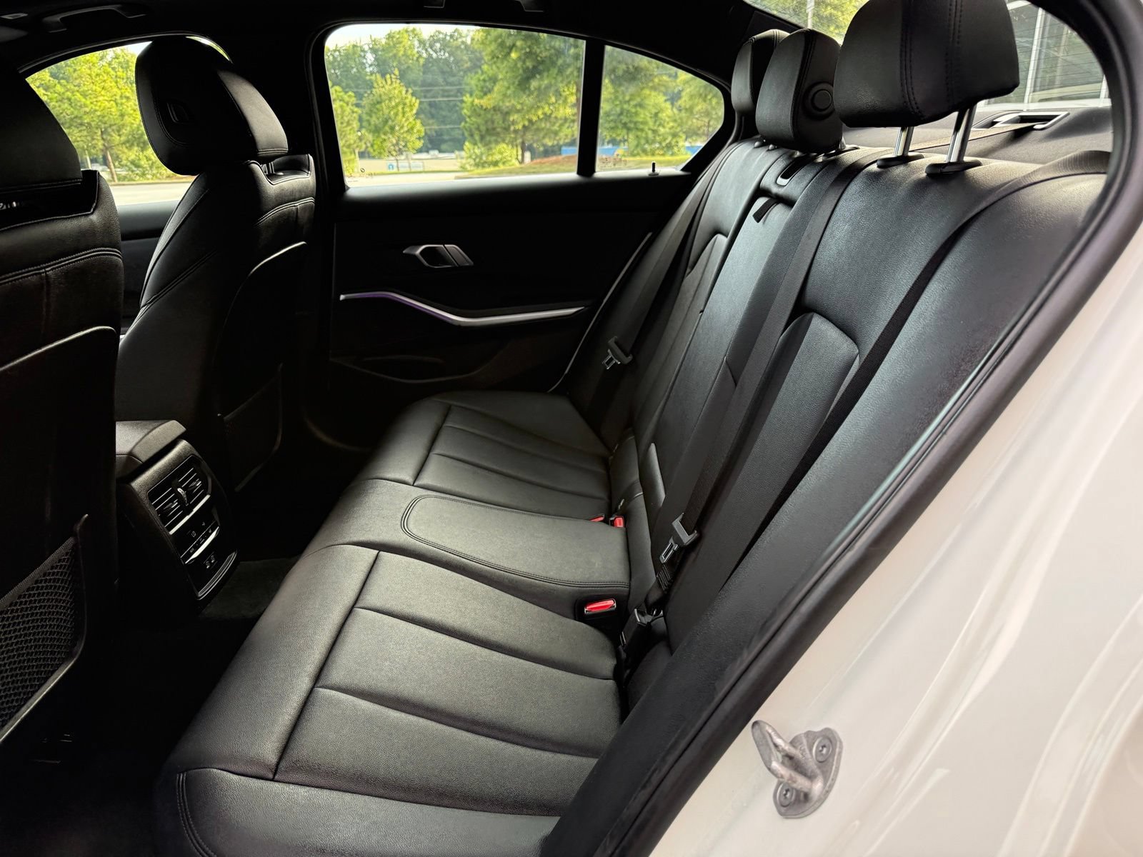 Used 2021 BMW 330i xDrive Sedan w/ Premium Package AWD/4WD image 38