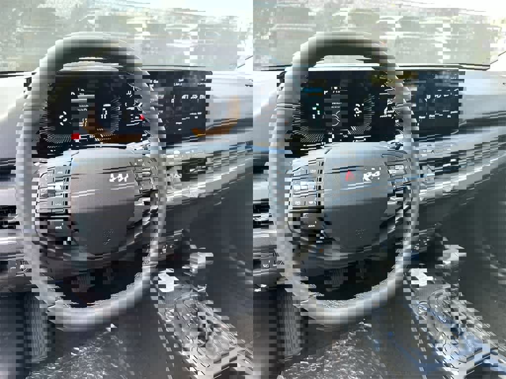 New 2026 Kia K4 EX image 13