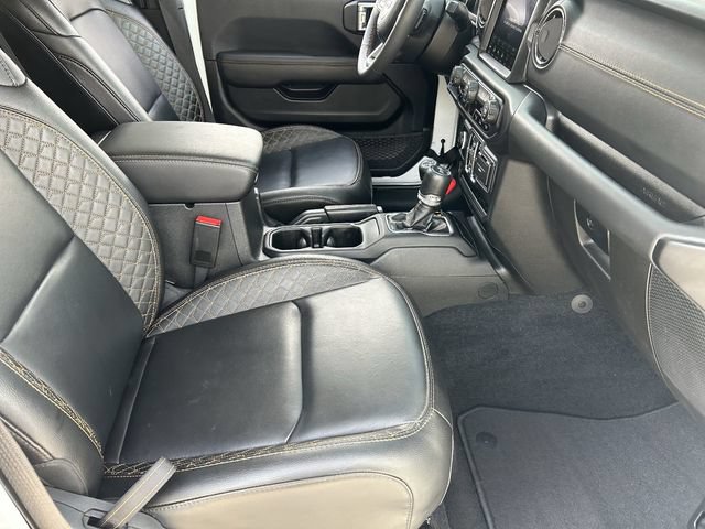 Used 2023 Jeep Wrangler Unlimited Sahara AWD/4WD image 11