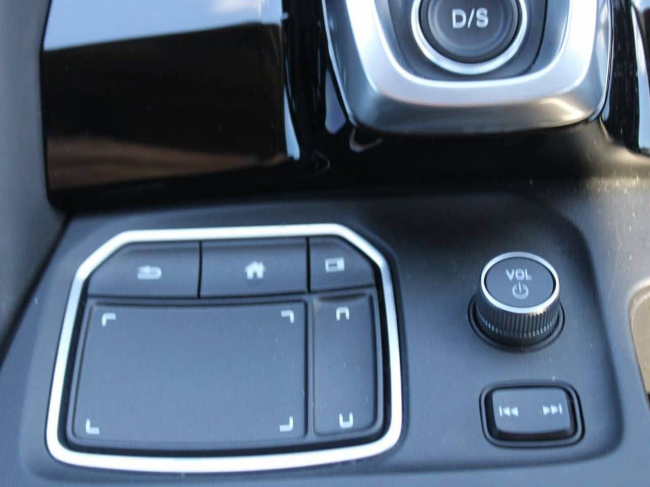 Used 2024 Acura MDX w/ Technology Package FWD image 23