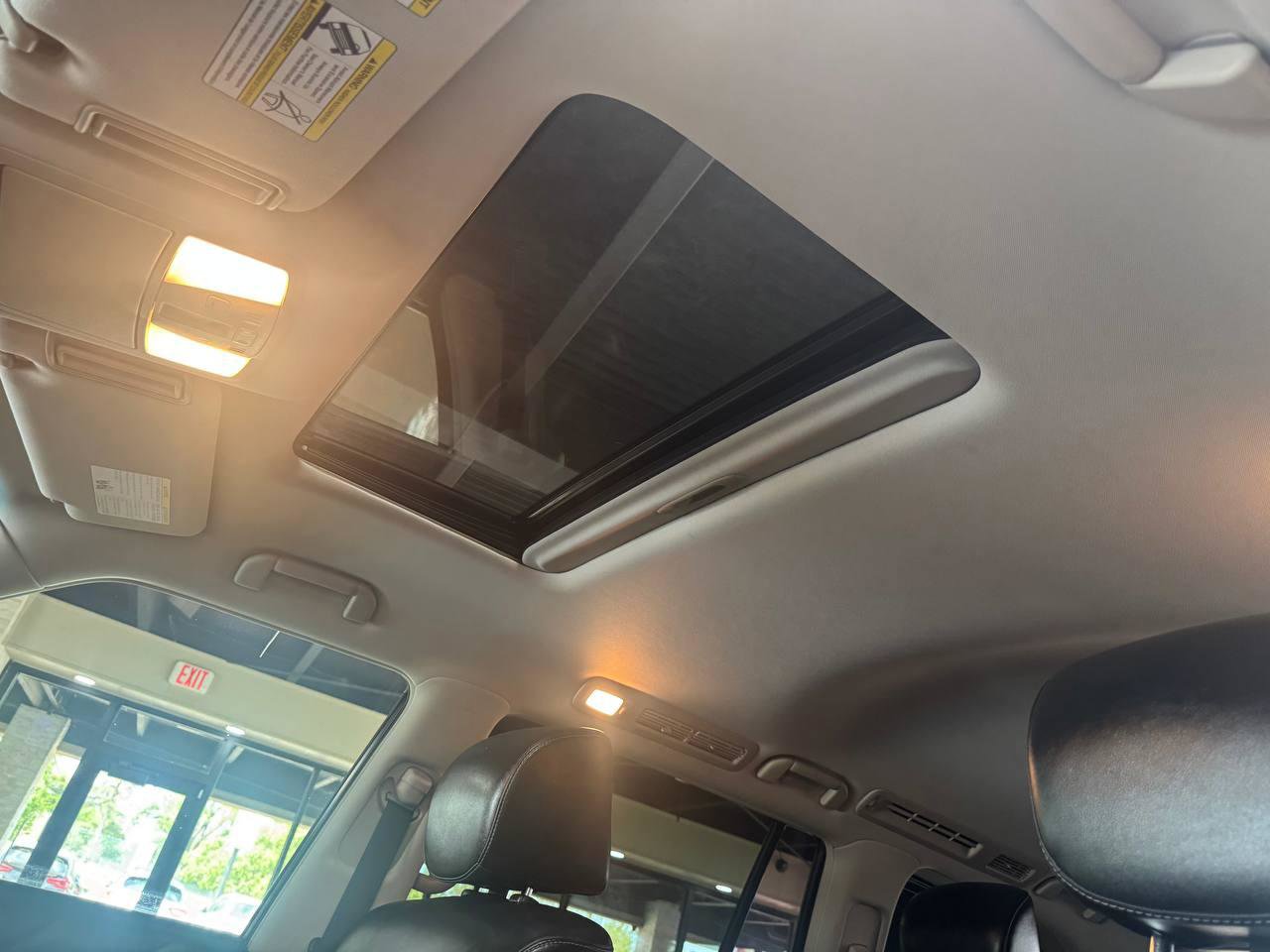 Used 2017 INFINITI QX80 2WD w/ Deluxe Technology Package image 12