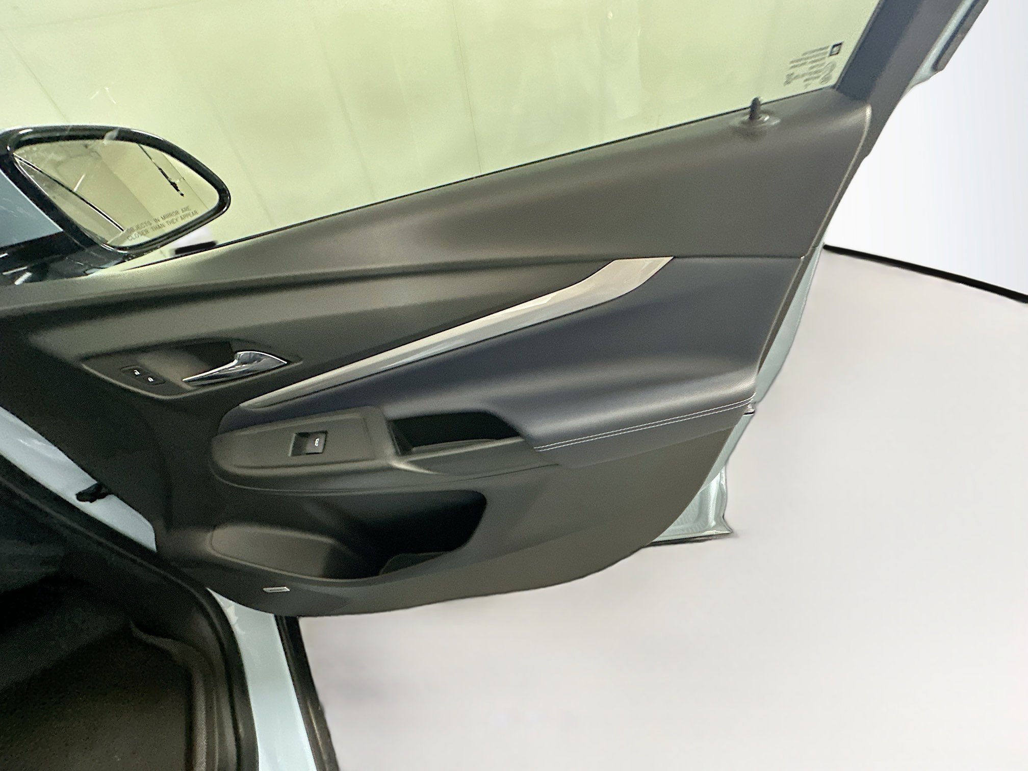 Used 2022 Chevrolet Bolt EUV Premier w/ Sun & Sound Package image 32