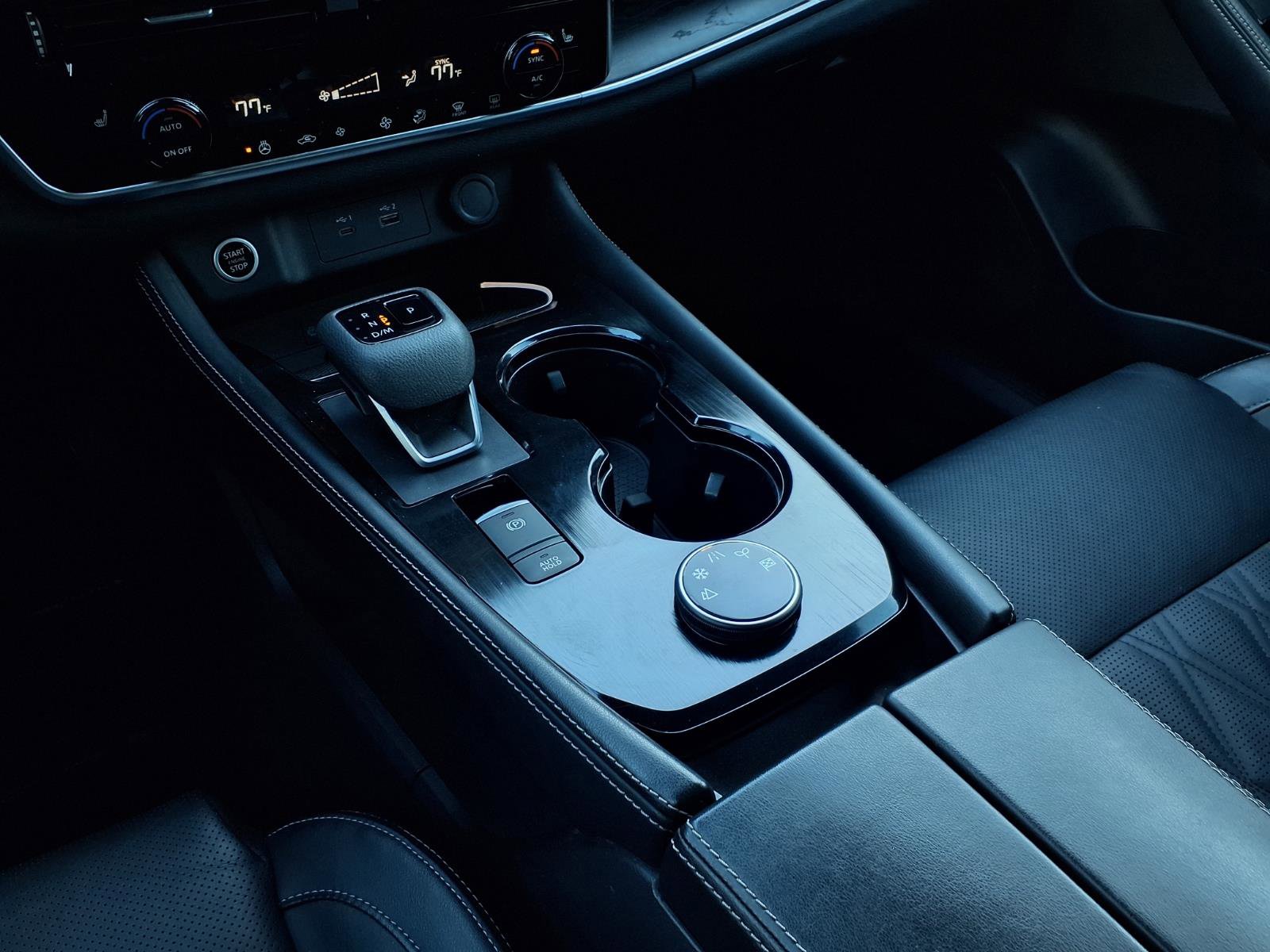 Used 2023 Nissan Rogue Platinum image 16