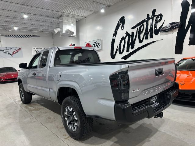 Used 2021 Toyota Tacoma SR AWD/4WD image 3