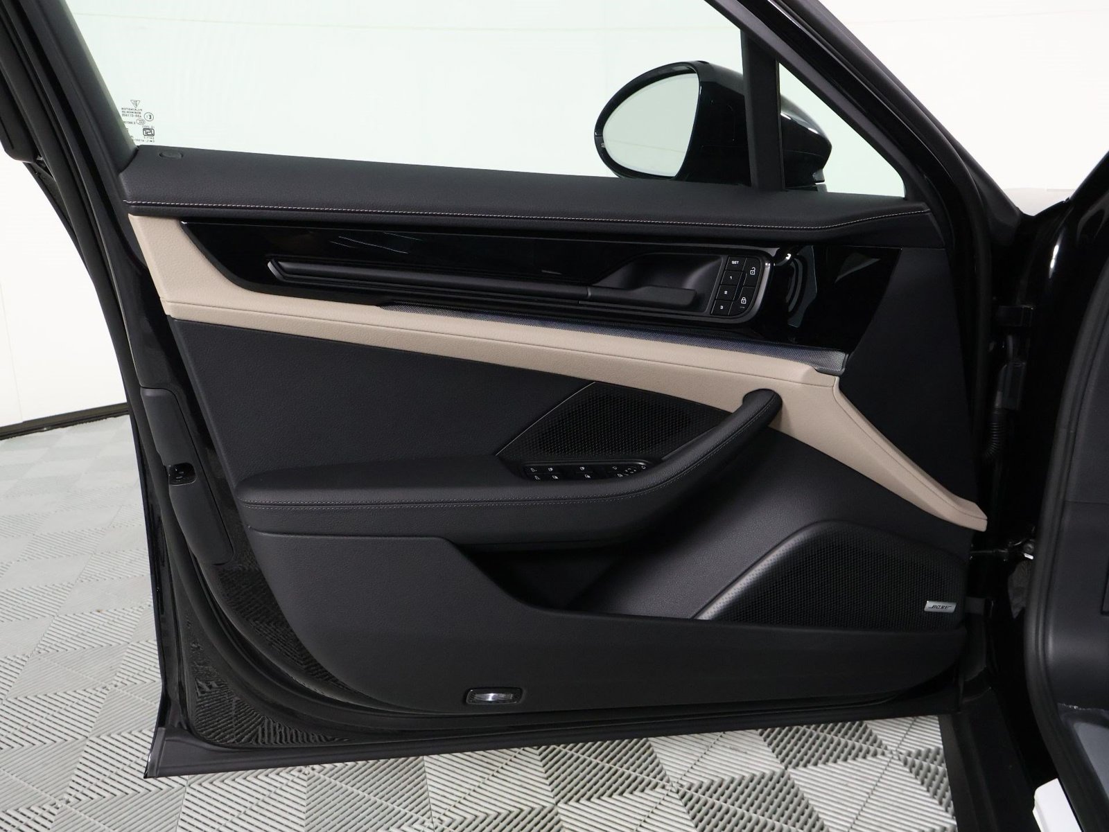 New 2026 Porsche Panamera RWD image 20