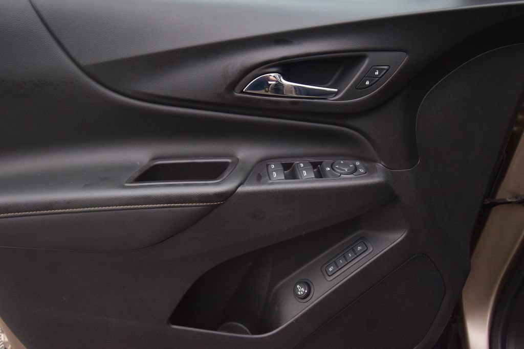 Used 2018 Chevrolet Equinox Premier AWD/4WD image 22