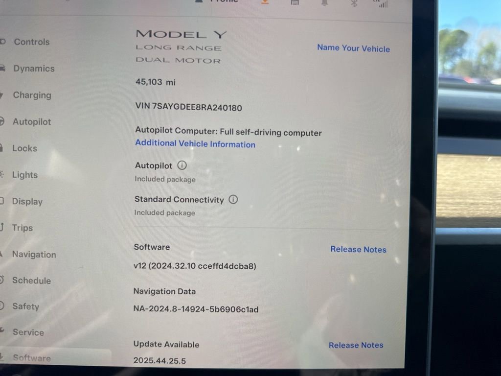 Used 2024 Tesla Model Y Long Range image 24