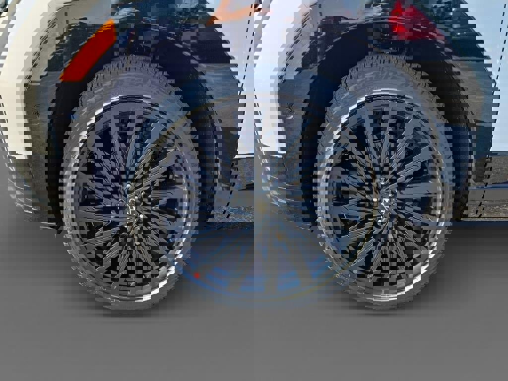 New 2025 Hyundai Santa Fe Calligraphy image 9