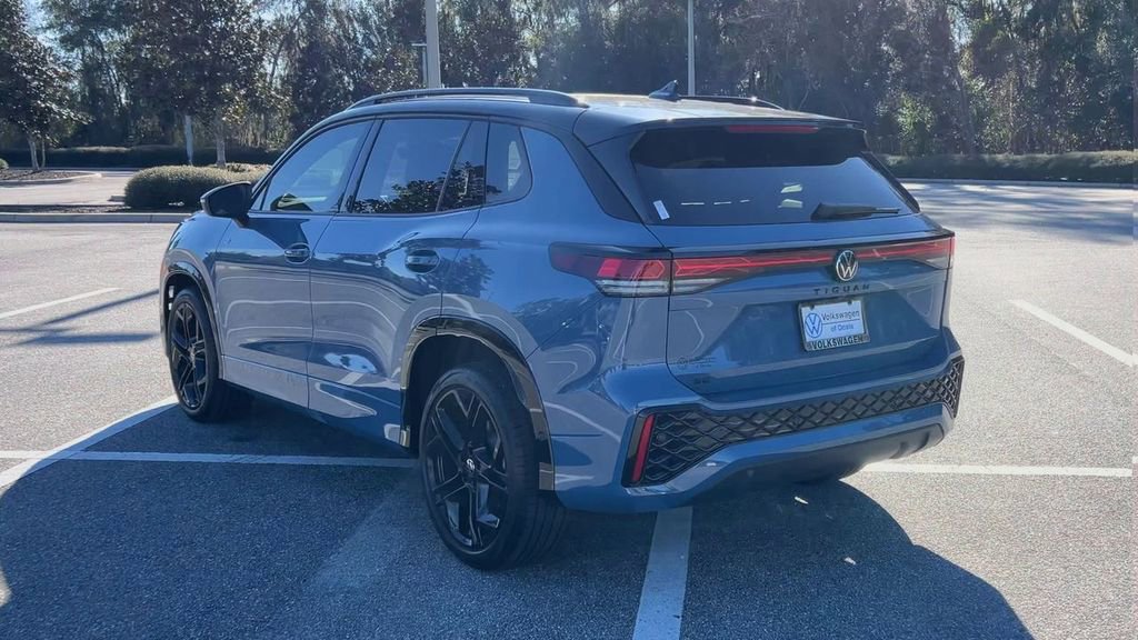 New 2026 Volkswagen Tiguan SE R-Line image 7