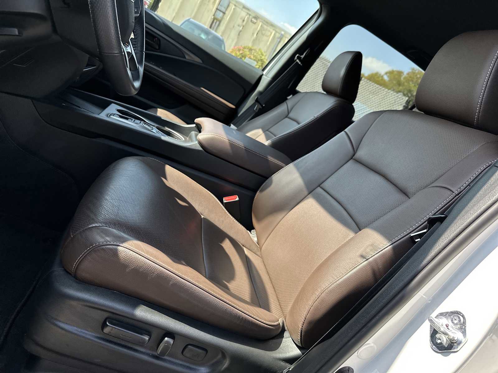 Used 2024 Honda Passport EX-L image 8