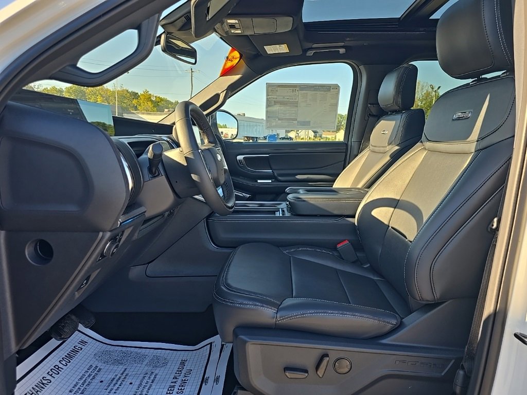 New 2025 Ford Expedition Max Platinum image 18