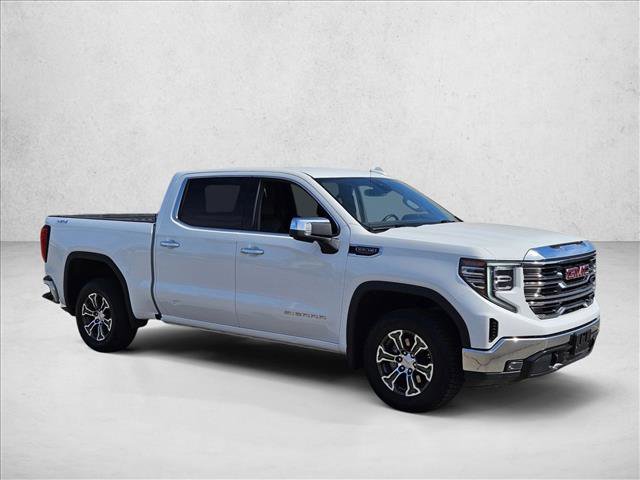 Used 2025 GMC Sierra 1500 SLT AWD/4WD image 3