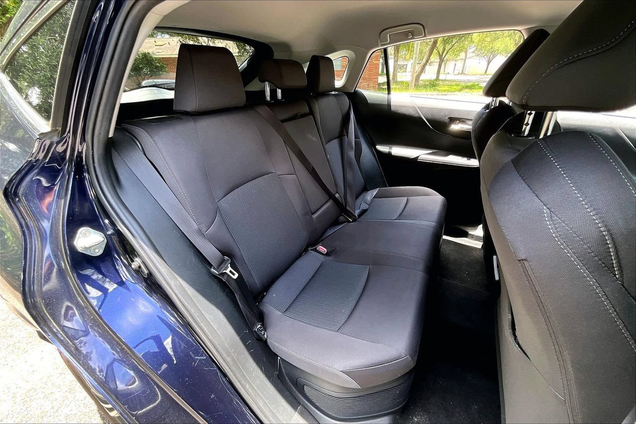 Used 2024 Toyota Venza LE AWD/4WD image 20