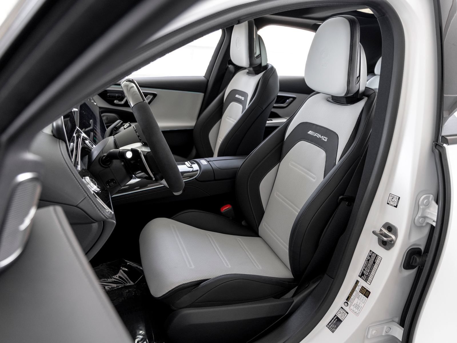 New 2026 Mercedes-Benz E 53 AMG e 4MATIC Sedan image 10