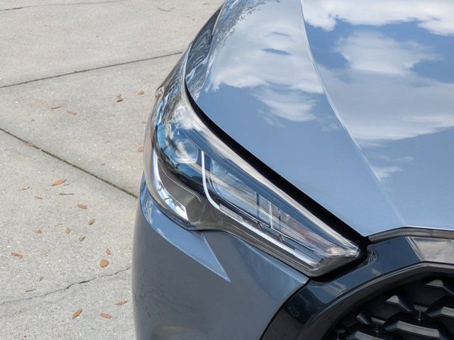 Used 2023 Toyota Corolla Cross LE w/ Moonroof Package image 9