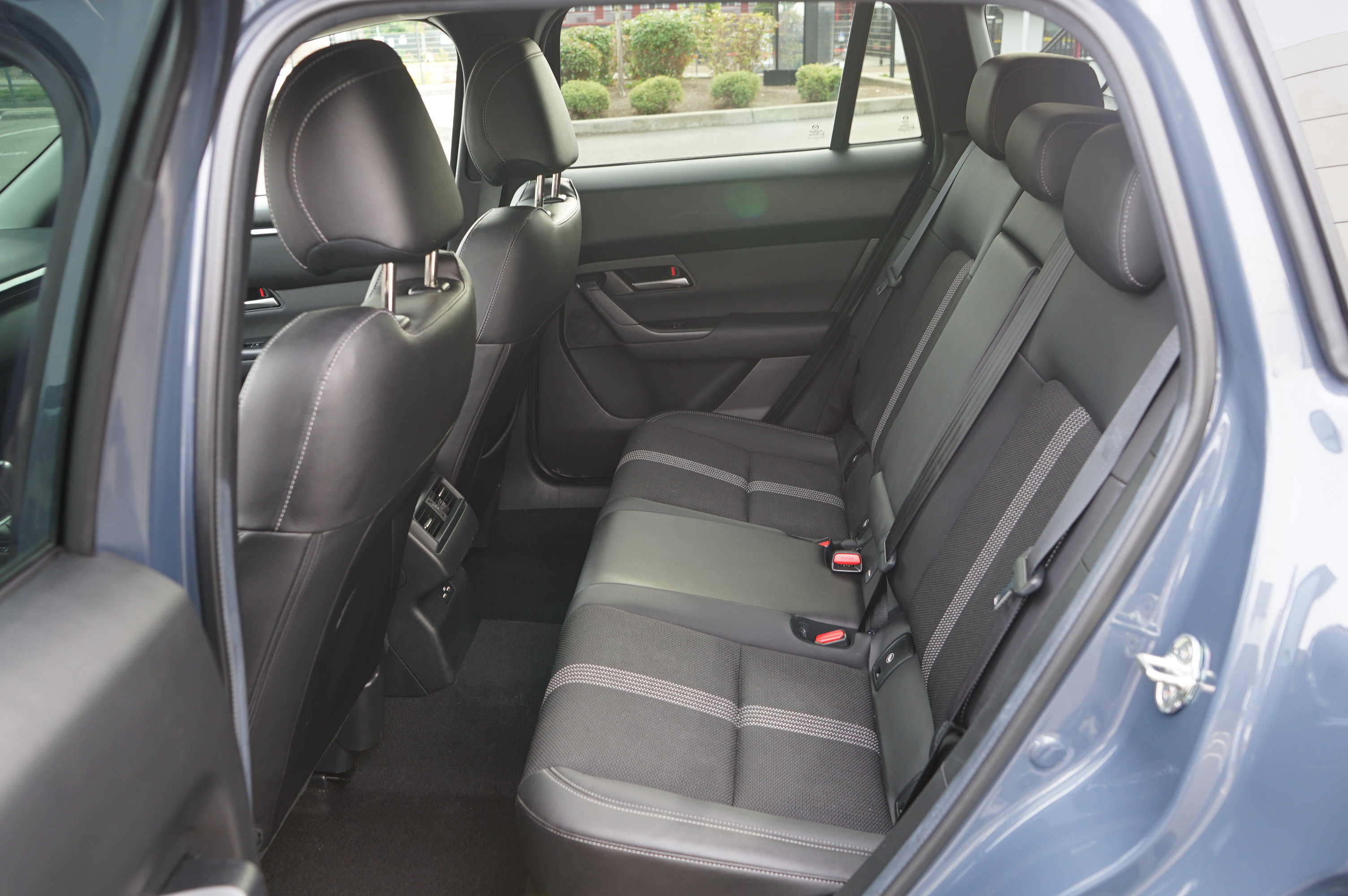 Used 2024 MAZDA CX-50 AWD 2.5 S w/ Weather Package image 21