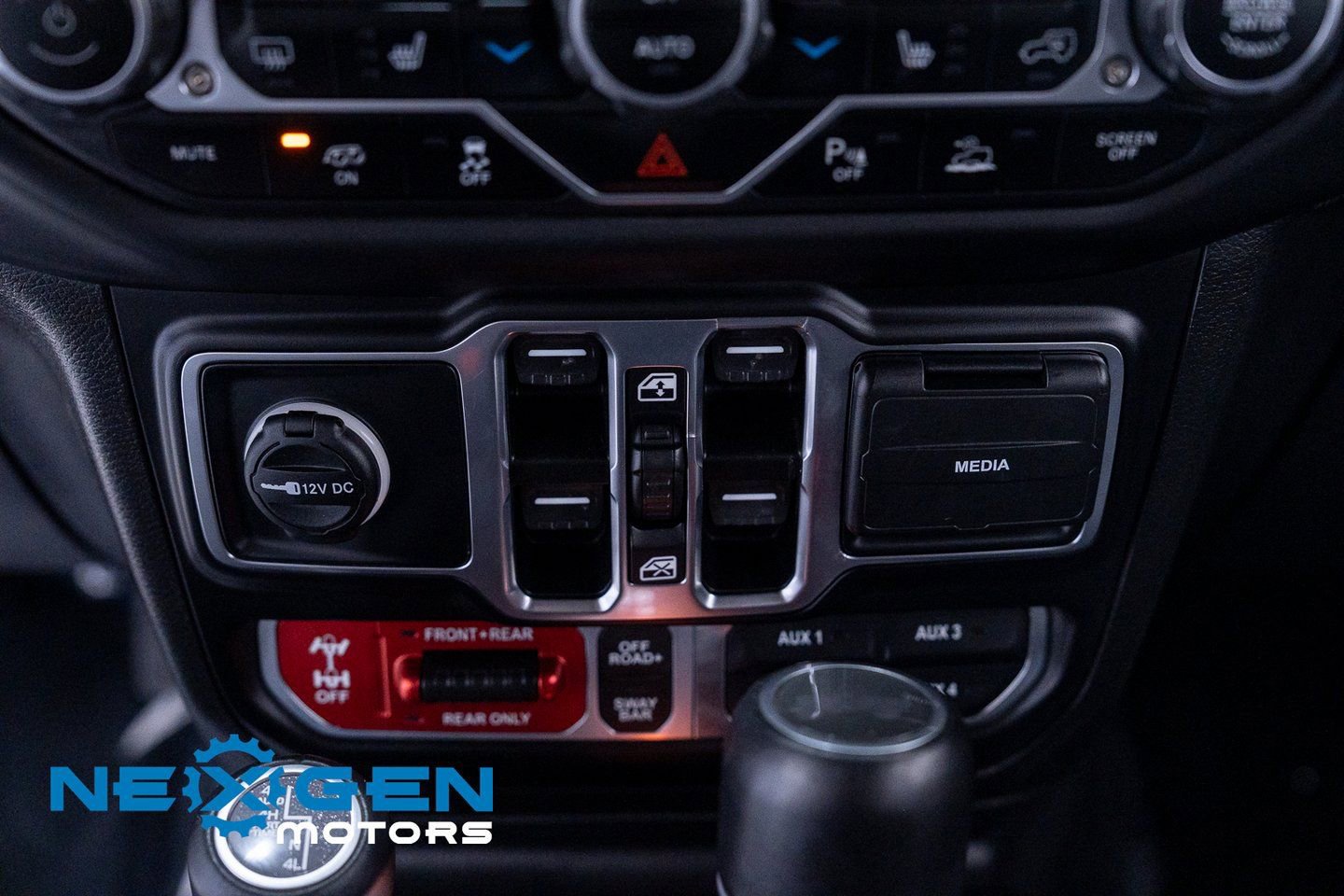 Used 2023 Jeep Wrangler Unlimited Rubicon 392 w/ Xtreme Recon 35" Tire Package image 14