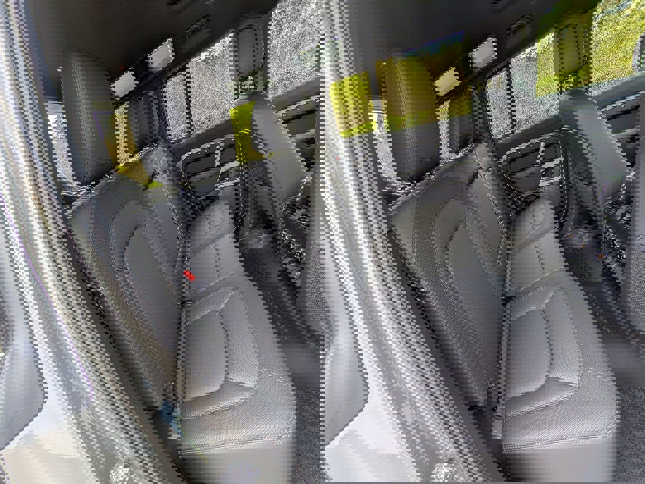 Certified 2024 Land Rover Defender 110 X-Dynamic SE image 29